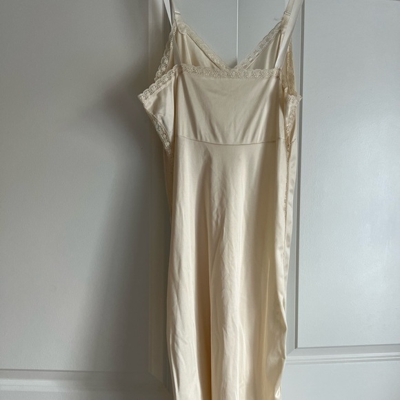 Vintage Pinehurst 60s Lingerie Slip - Picture 3 of 10